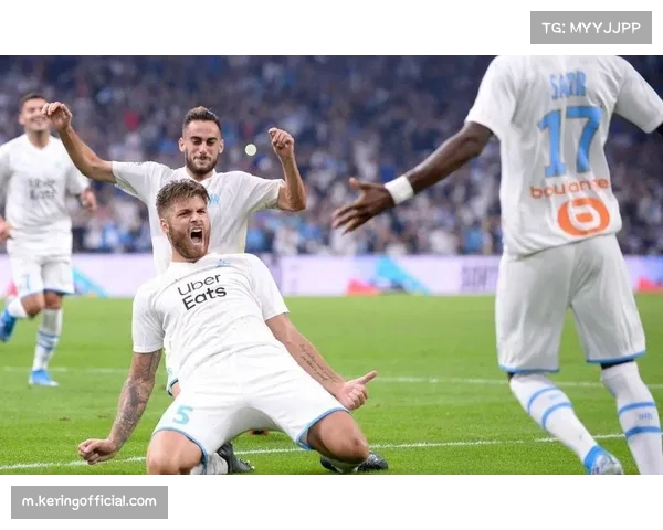 法甲上半场激战：马赛与朗斯战成平局1-1